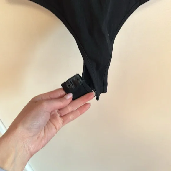 Noisy May Nordstrom sleeveless ruffle bodysuit black s small - Picture 3 of 5